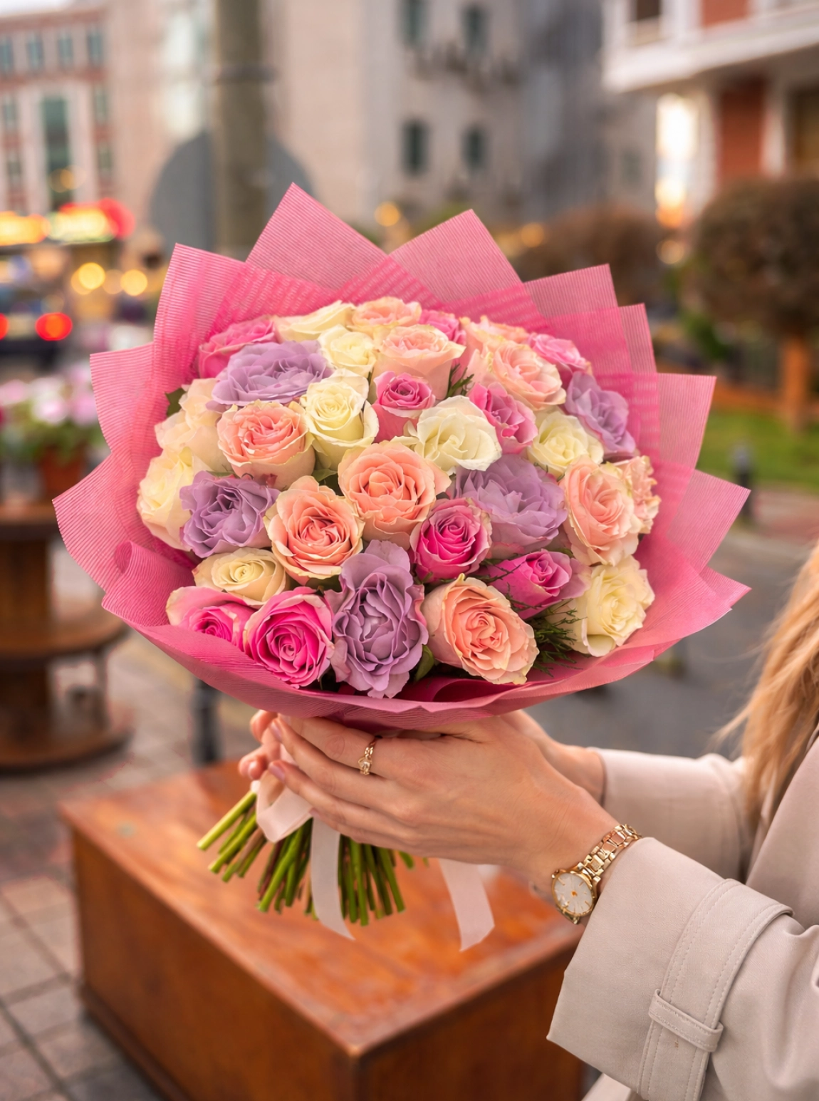 41 Li Karışık Gül Buketi